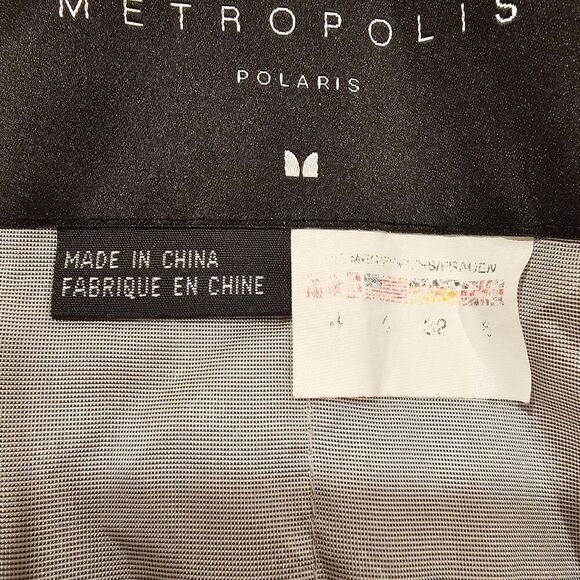 Women's Metropolis Polaris Red Ski Jacket Size Small - Picture 11 of 12